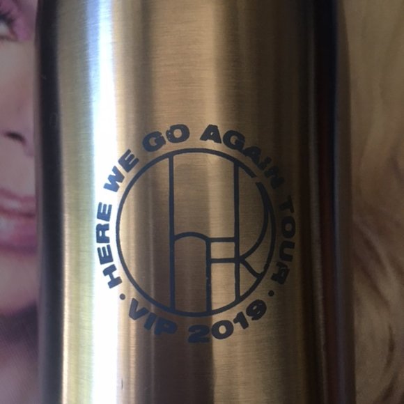 Cher "Here We Go Again" 2019 Concert VIP Tote Bag and Gift Items - Picture 2 of 6